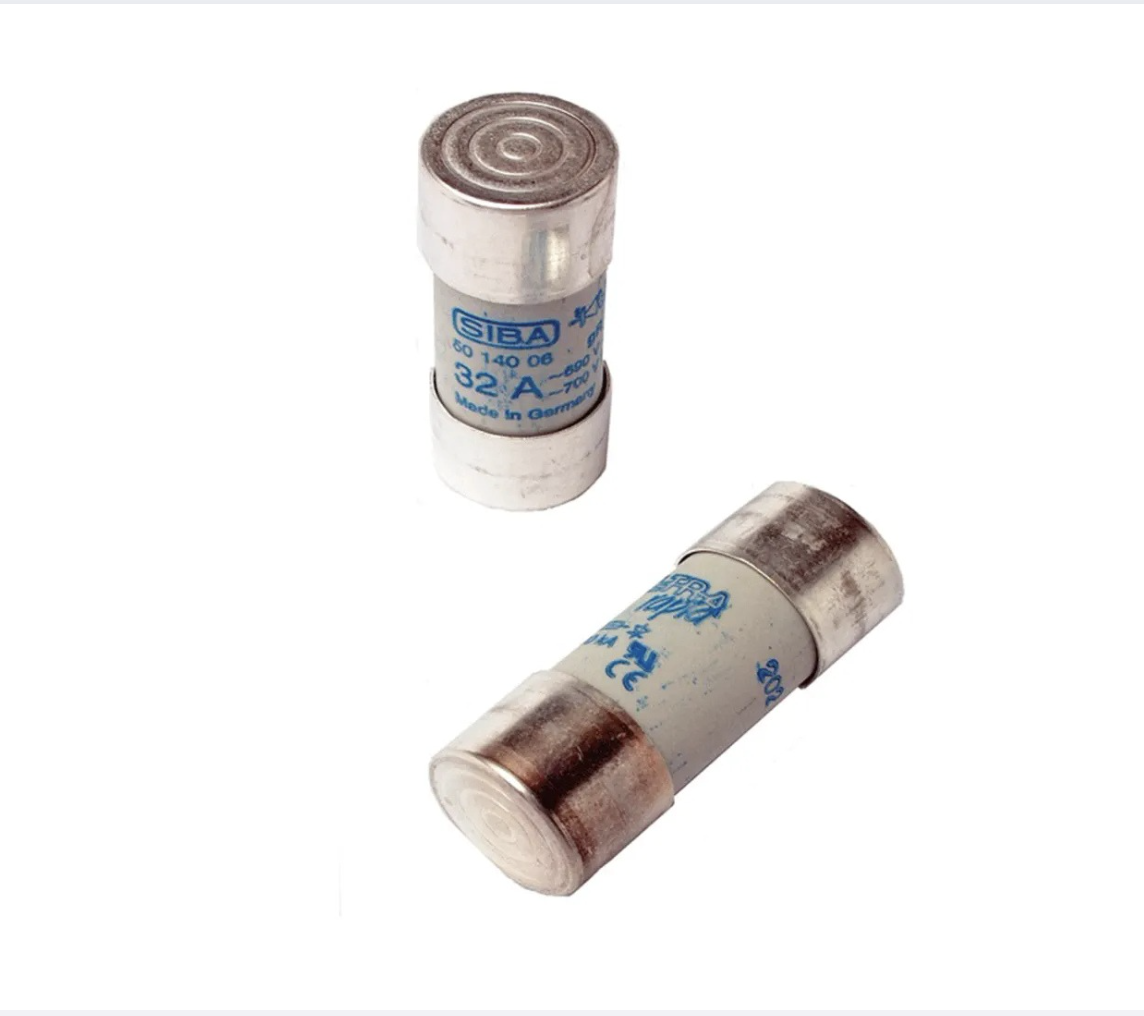 SIBA 50 053/06/32 A NH Bıçaklı Sigorta